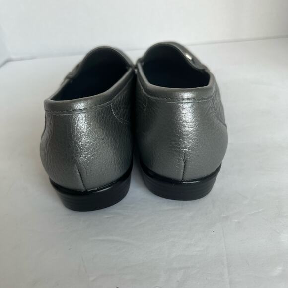 SAS Women’s Metro Tripad Silver Comfort Horsebit Leather Loafers Sz 9 Narrow - Picture 5 of 9